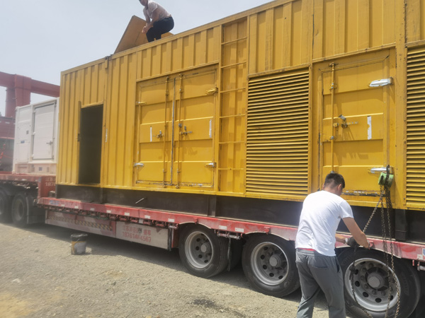 鄱阳发电机出租100KW发电机需要什么规格的电缆线?
